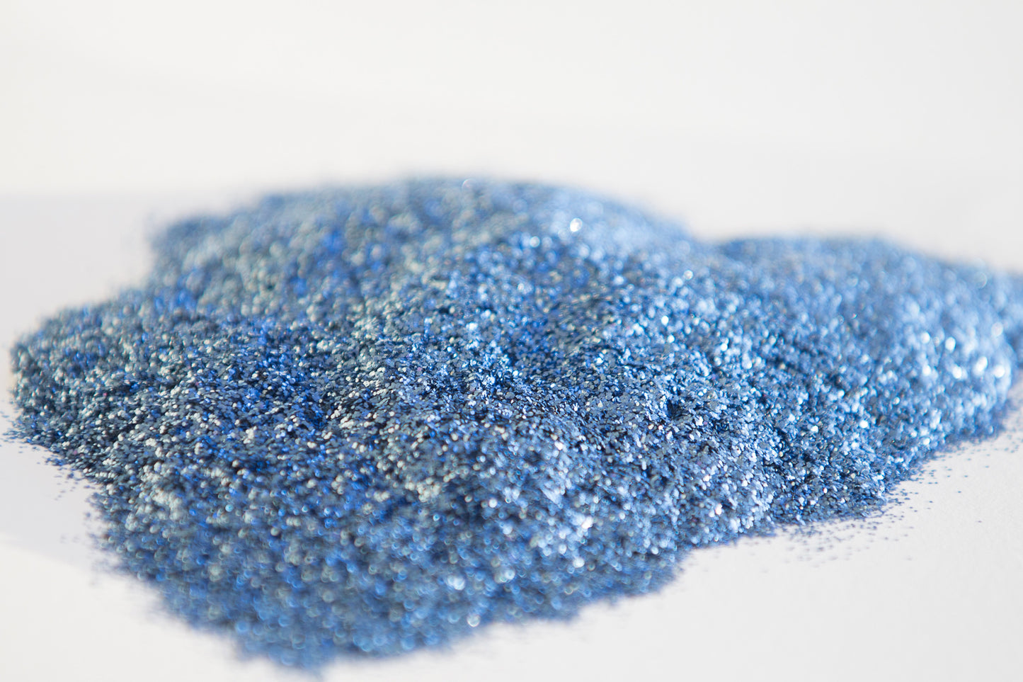 metallic glitter, fine glitter